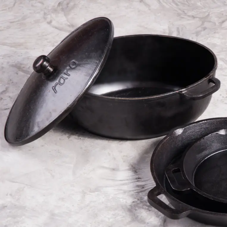 Cast Iron Dutch Oven