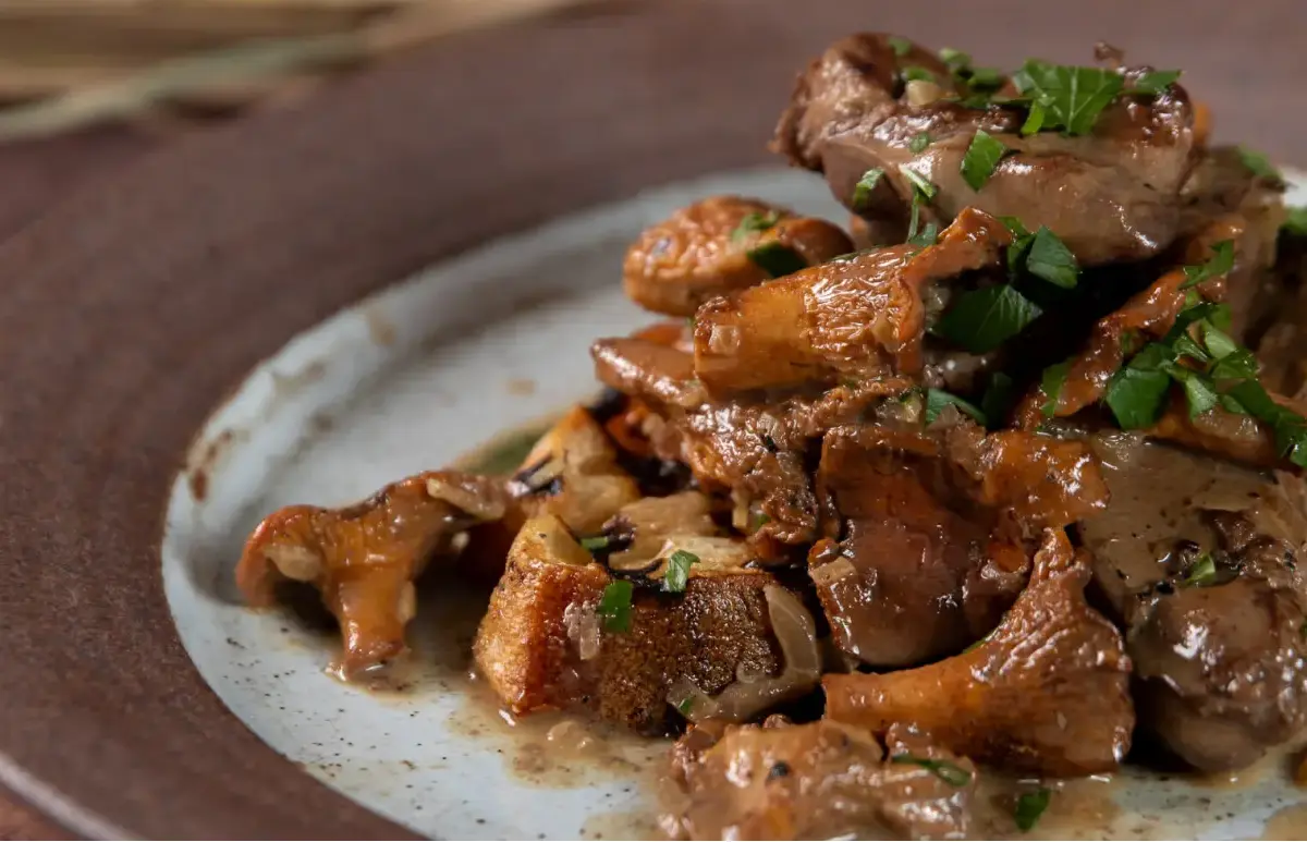 Chicken Liver and Mushrooms on Toast