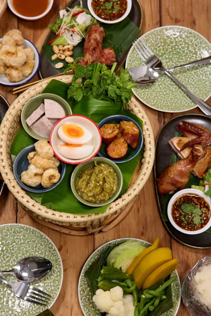 image shows food at nuea mek, bloqyard, bangkok