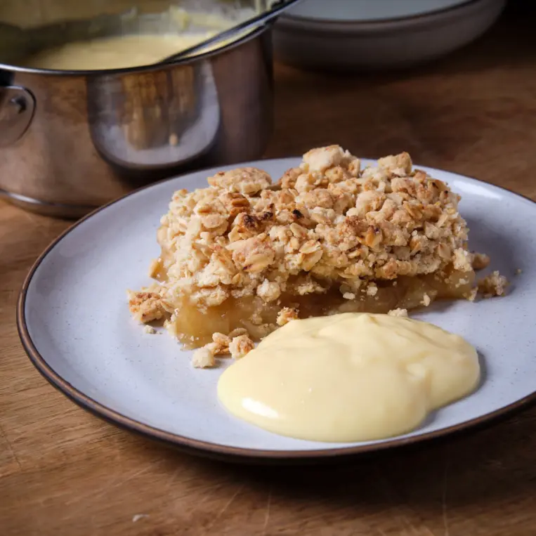 Gluten Free Apple Crumble, by Sans x Sloane’s